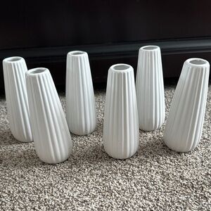 Modern White Ribbed Vase Set